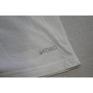 Skora Gym Shirt White‎ Tee Wicking RUN REAL Athletic Mens Size XL Slim